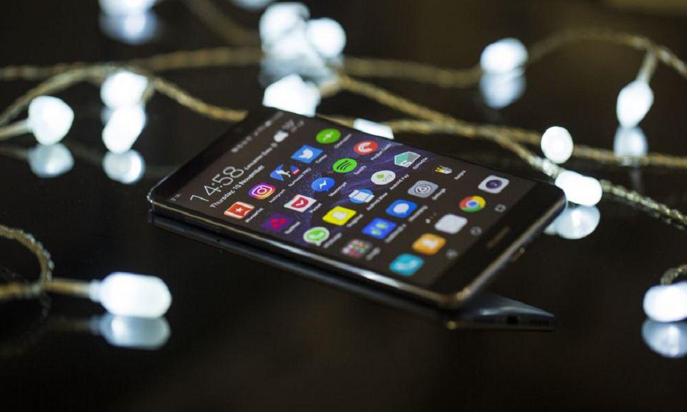 Huawei Mate 10, Gaharnya Smartphone Pesaing Iphone 8